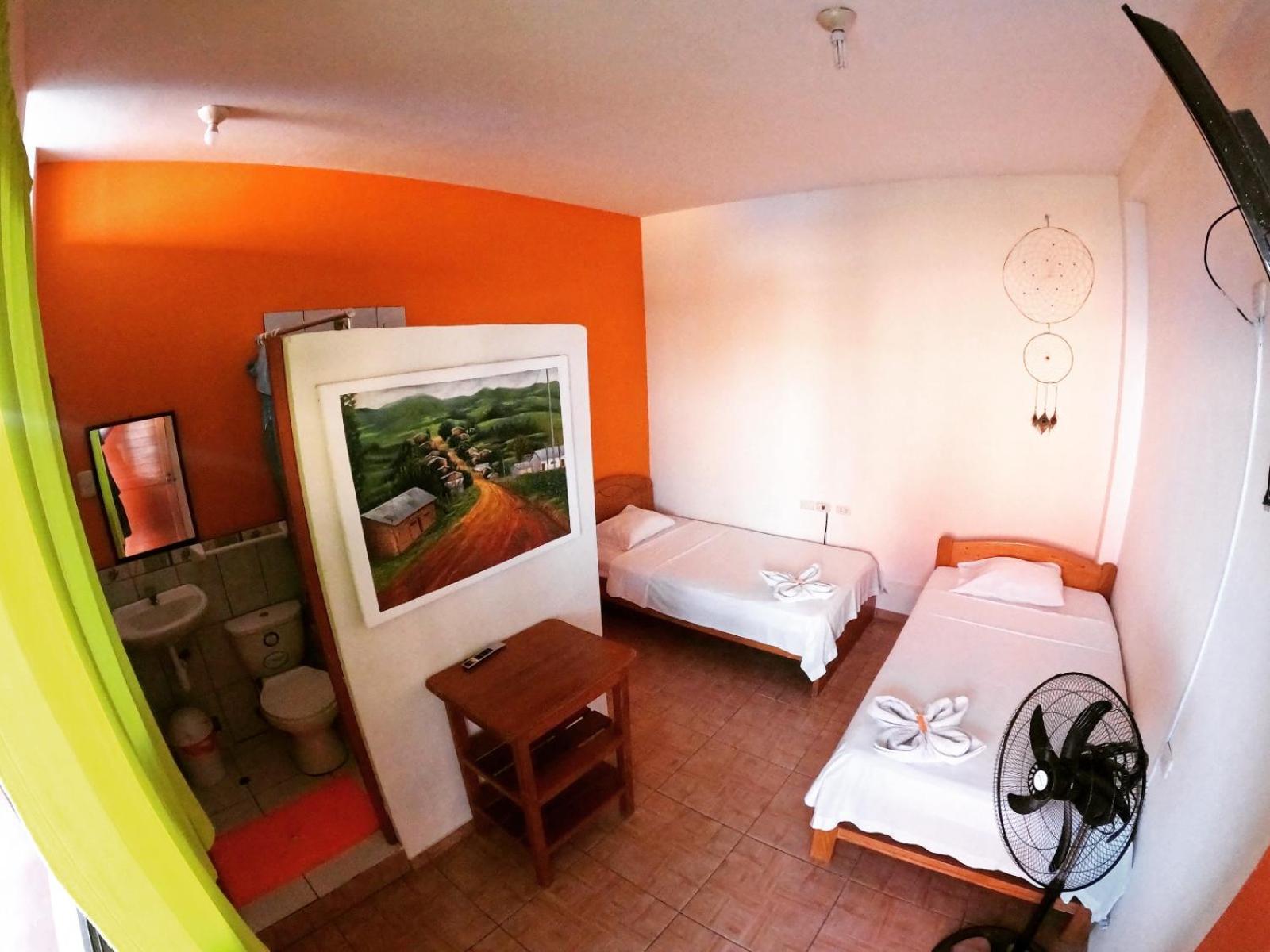 Shoffi'S House Backpackers Hotel Tarapoto Bagian luar foto